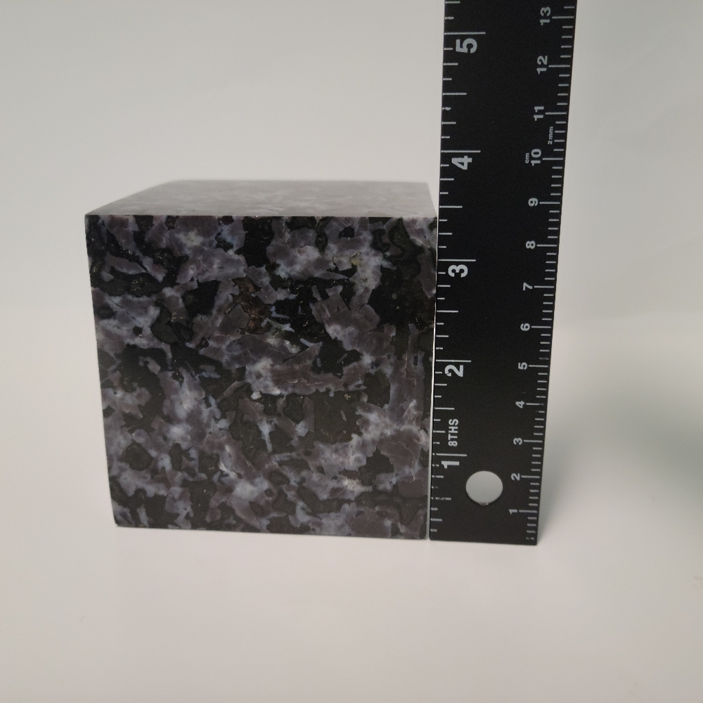 Cube crystal - Picture 7 of 7